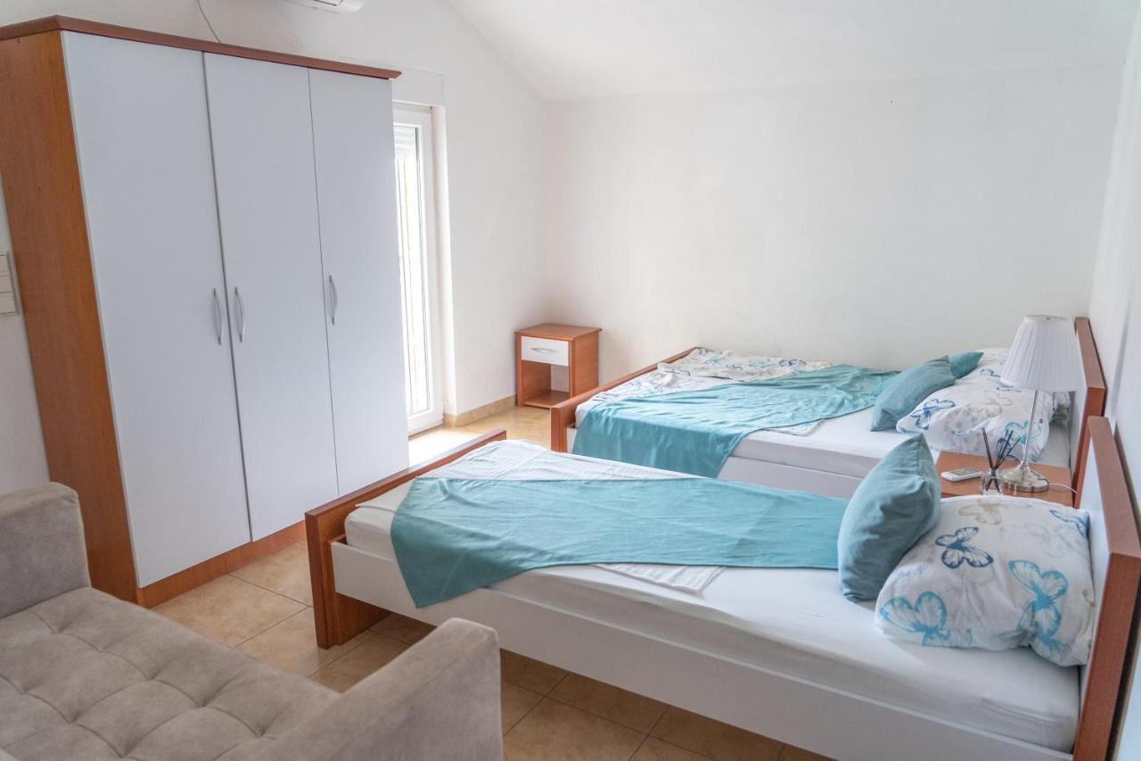 Apartments Sejla Ulcinj Esterno foto