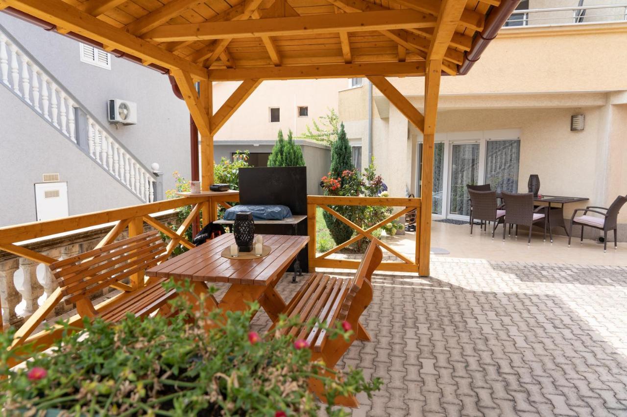 Apartments Sejla Ulcinj Esterno foto